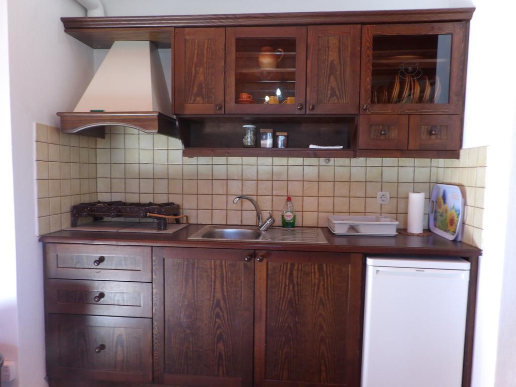 Arodamos Guesthouse Krousonas  Екстер'єр фото